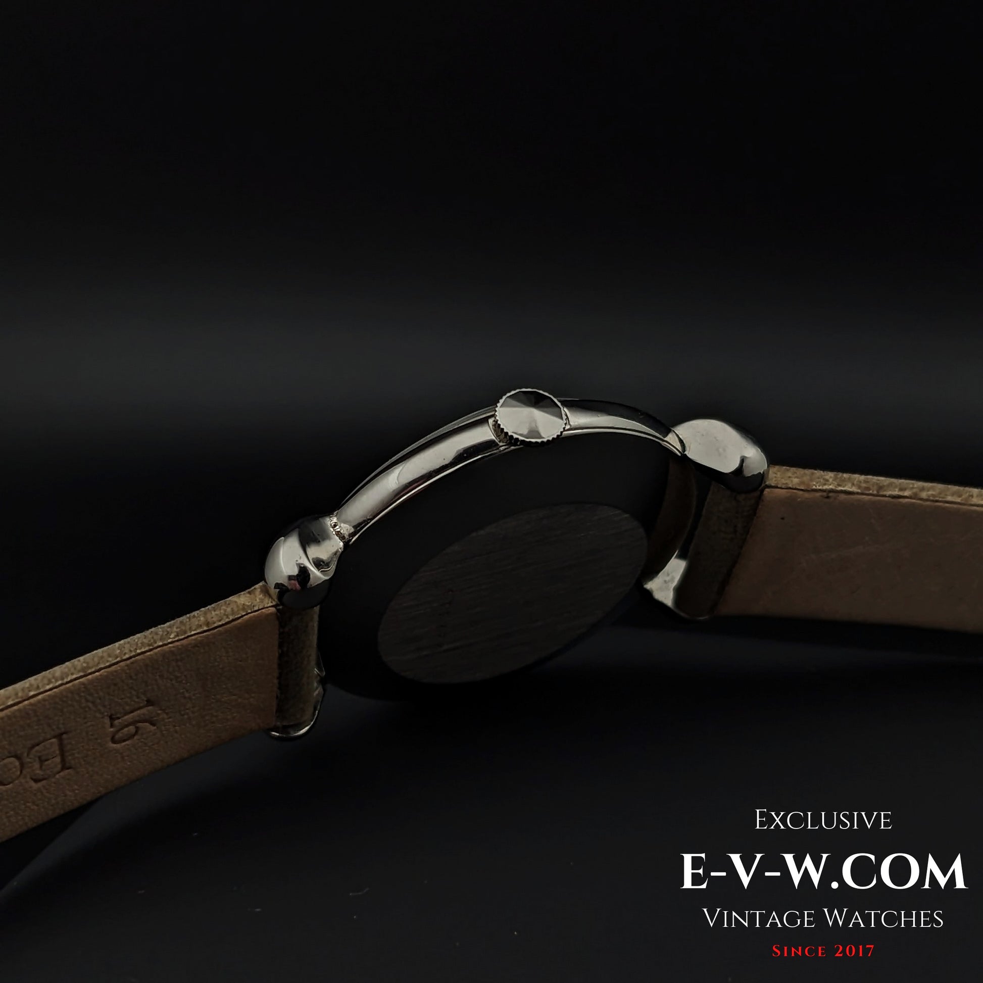 84 Vintage Jaeger LeCoultre tear-drop lugs / Cal. 428/2 Vintage 1940