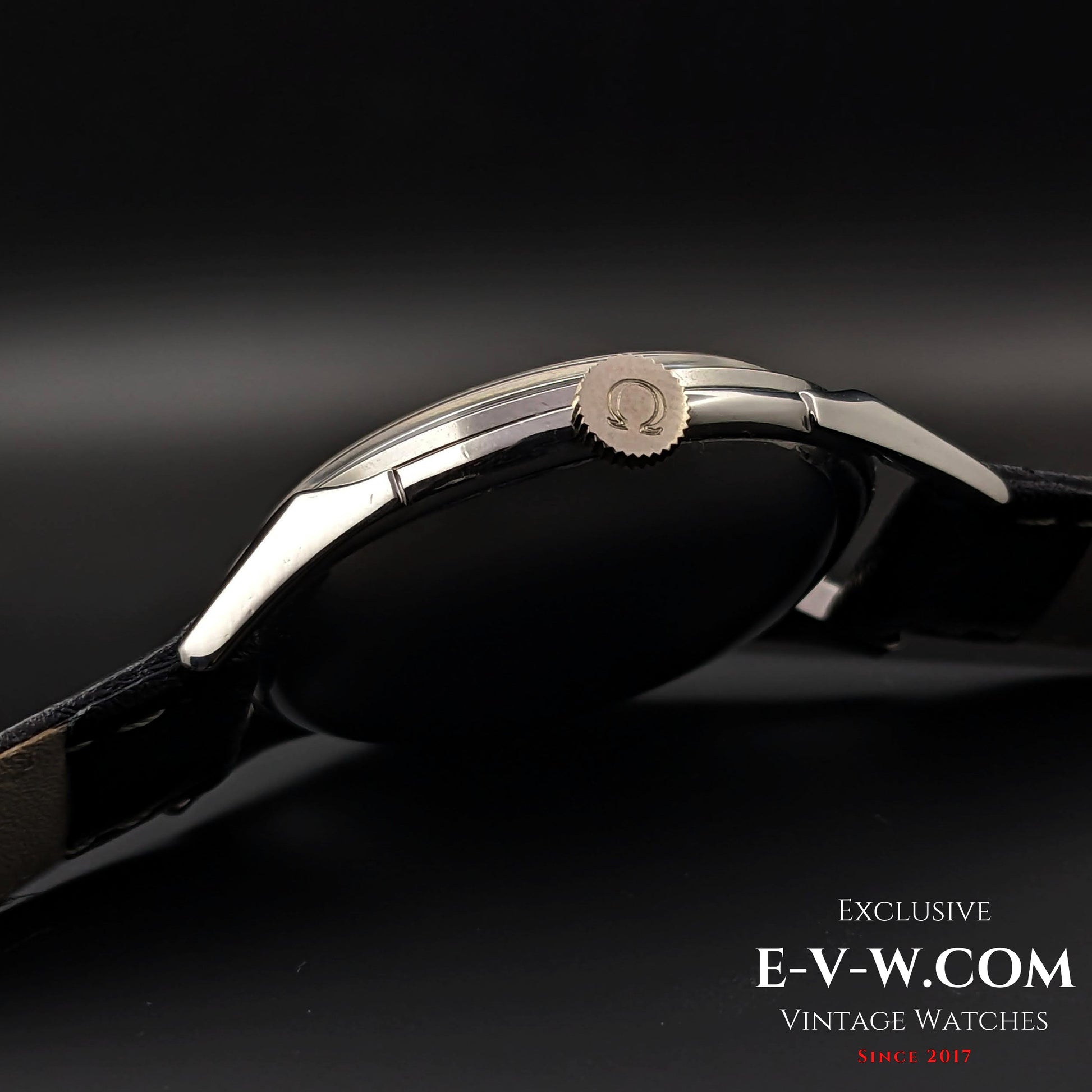 72 Years Old Vintage Omega Guilloche-Honeucomb Dial Ref. 2609 / Cal. 266 / Vintage 1952