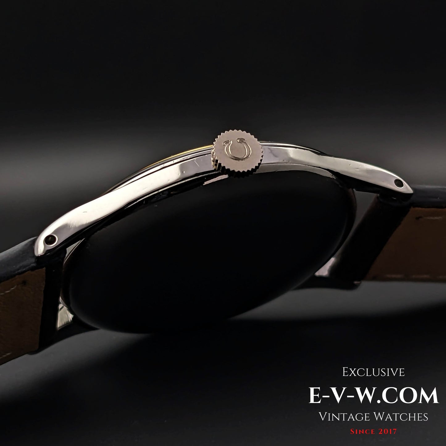 72 Years Old Vintage Omega Jumbo / two-tone dial / Cal. 266 (30T2) / Vintage 1952