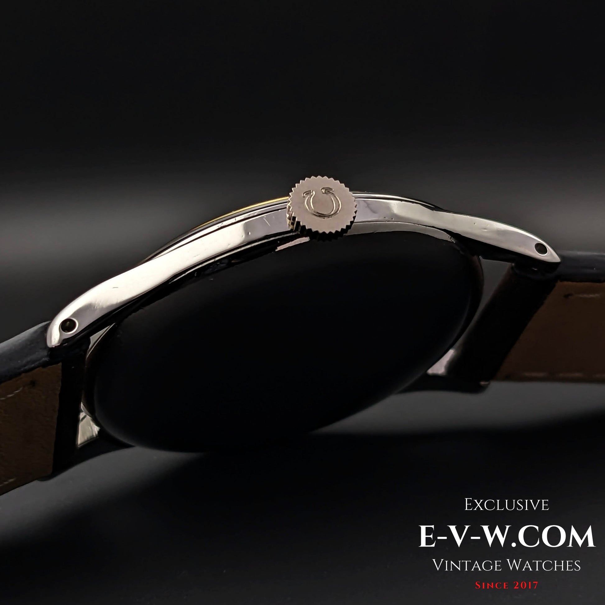 72 Years Old Vintage Omega Jumbo / two-tone dial / Cal. 266 (30T2) / Vintage 1952