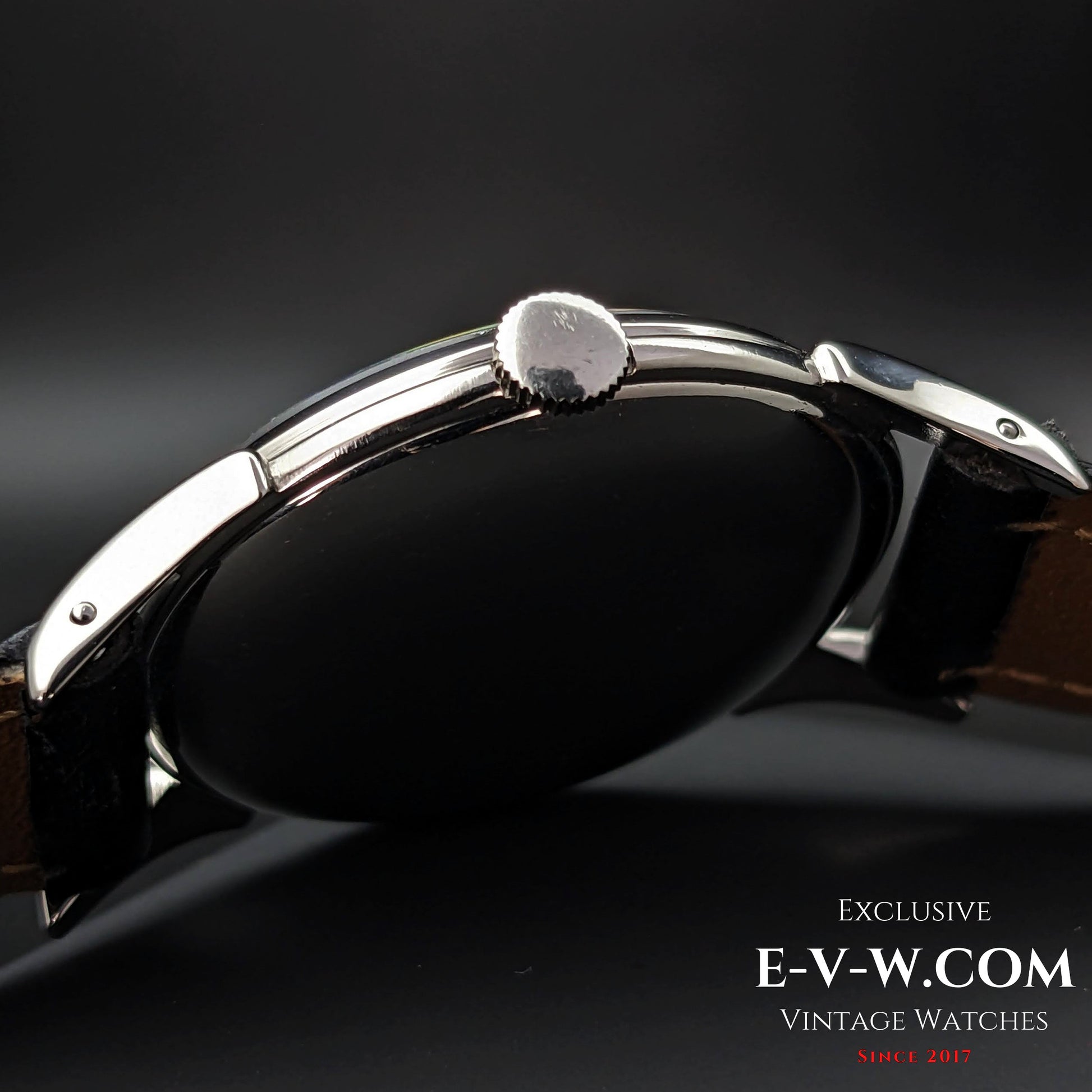 66 Years Old Vintage Omega Calatrava 14726 1SC / Cal. 285 (30T2 family) / Antique 1958