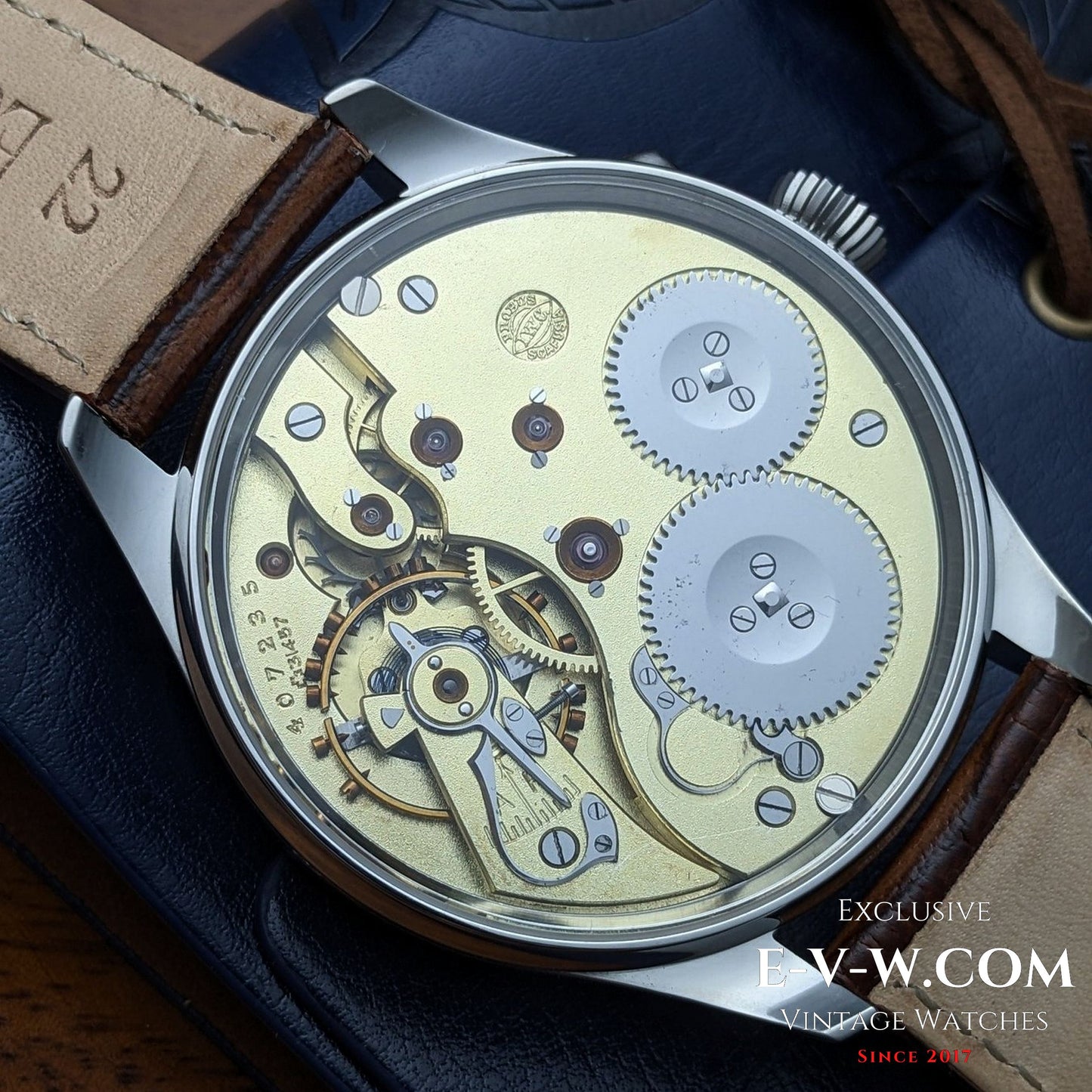 IWC Schaffhausen de 117 ans | Transformation de montre de poche en montre-bracelet | Cal. 53 SAv (48,3 cm H 16,5 cm) | Modèle ancien de 1908 | Révisée