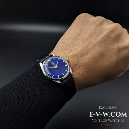 65 Years Old Vintage Omega Blue Ref. 2910-5 SC / Cal. 284 (30T2 family) / Vintage 1958
