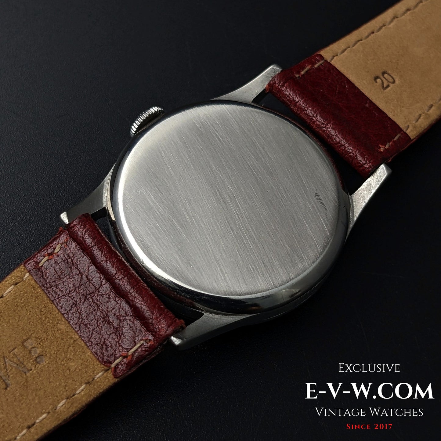 Montre de ville IWC Schaffhausen vintage (87 ans), modèle ancien civil | Cal. 83 | Année 1938 / Révisée