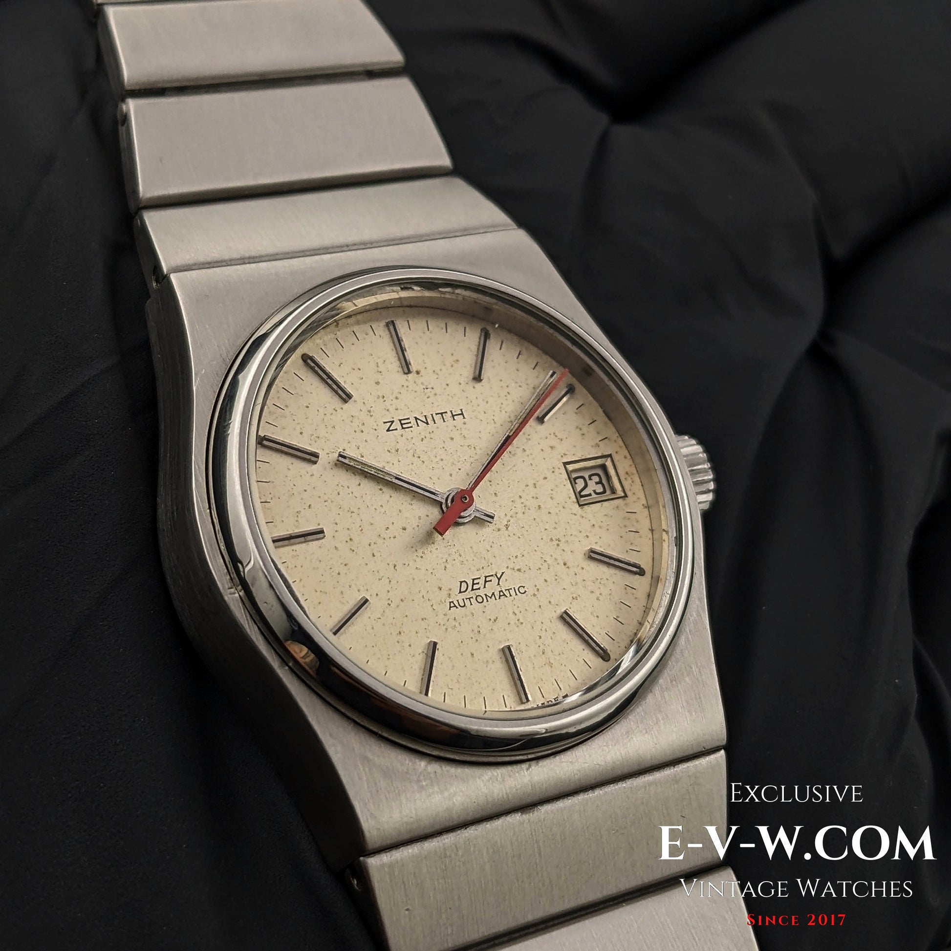 54 Years Old Vintage Zenith Defy Surf Automatic / Cal. 456 Vintage 1970