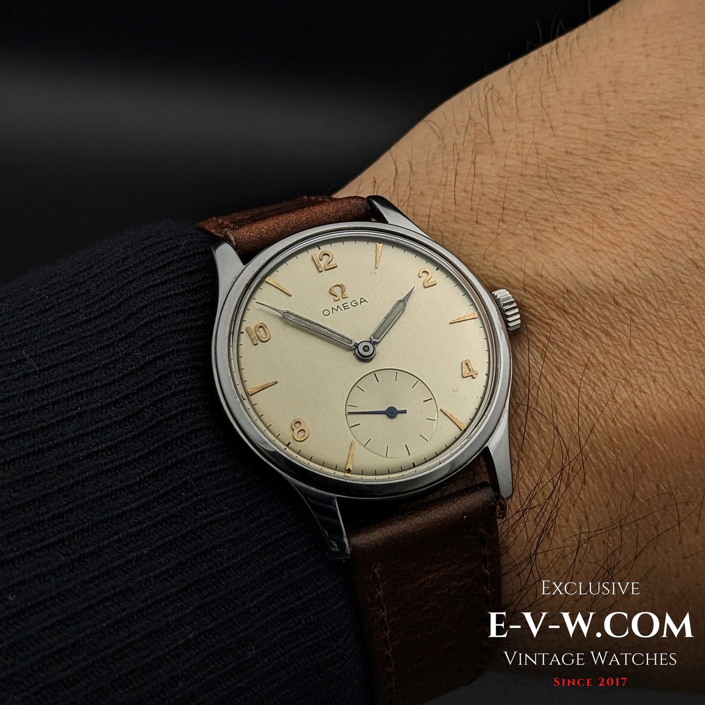 80 Vintage Omega WW II Ref. 2400-1 / Cal. 30T2 PC Vintage 1944