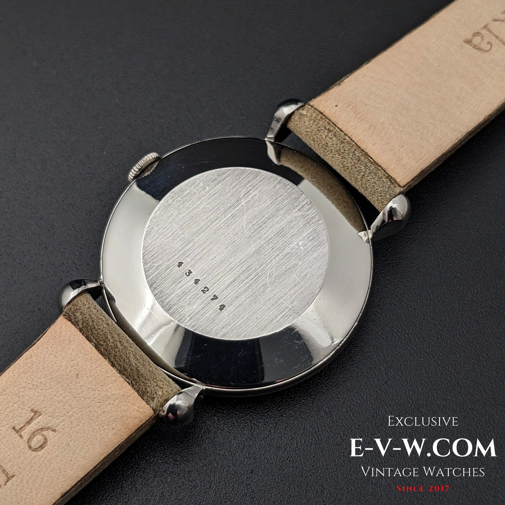 84 Vintage Jaeger LeCoultre tear-drop lugs / Cal. 428/2 Vintage 1940