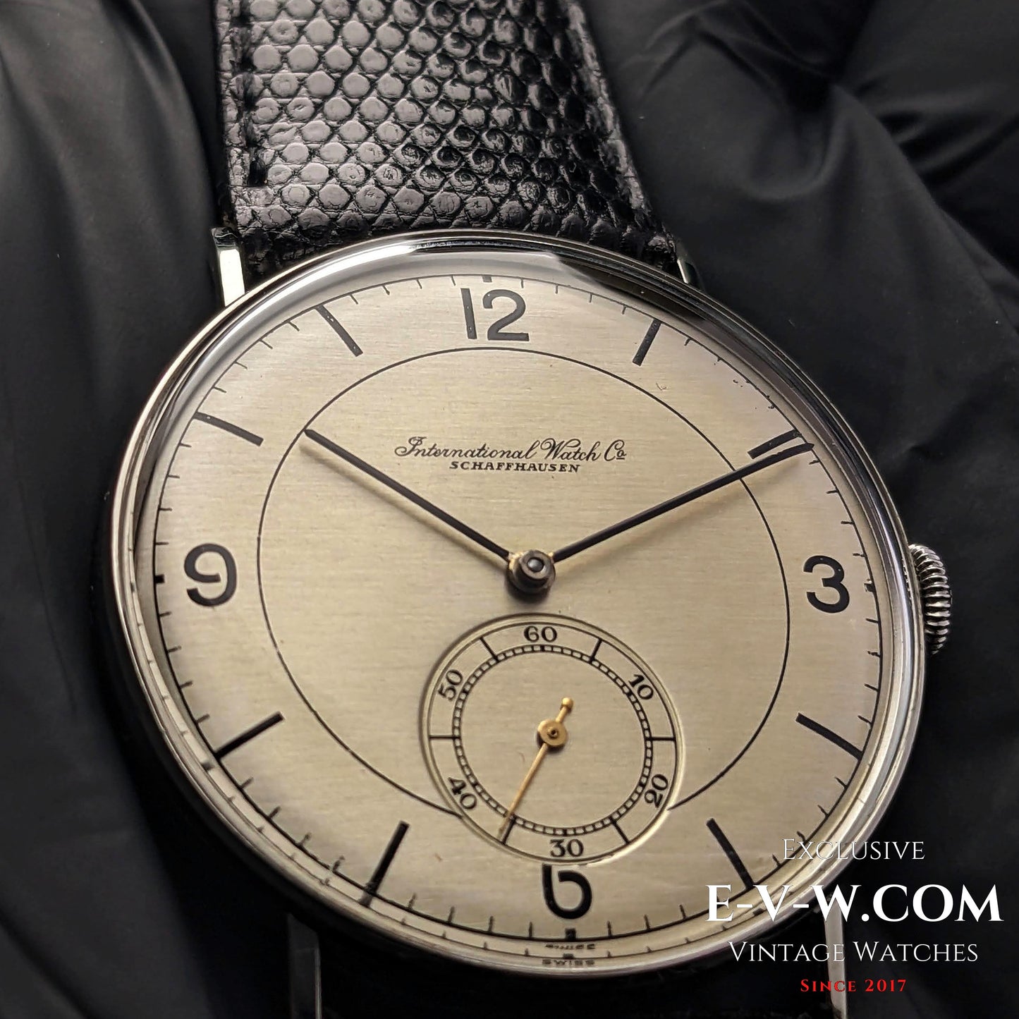 Montre IWC Schaffhausen vintage de 84 ans / Cal. 83 / Année de fabrication : 1939