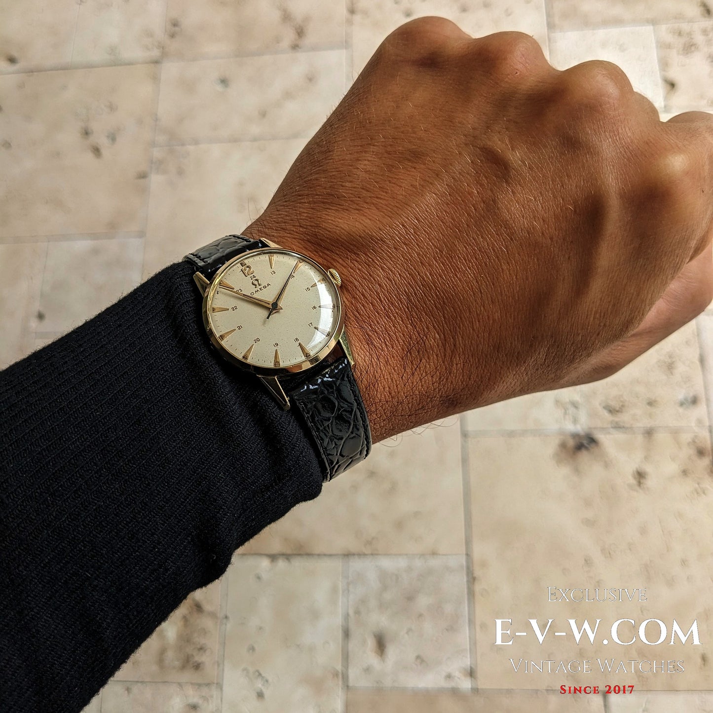 Omega vintage rare de 73 ans, cadran 24 heures / Réf. 2496-3SC / Cal. 283 (30T2) / Année 1952 / Révisée