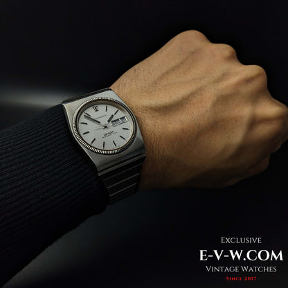 Omega Constellation MEGAQUARTZ 32 kHz vintage (53 ans) / Réf. 196.0015 / Cal. 1310 / Année 1972