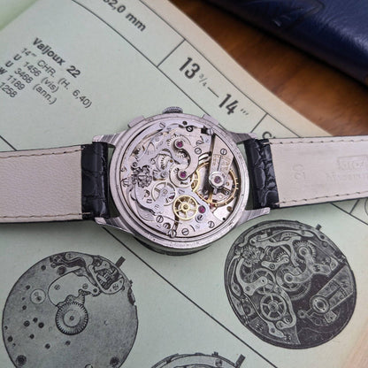 86 years old WWII DOXA Jumbo Chronograph 38mm - 1940s Vintage / cal. Valoux 22 / Serviced