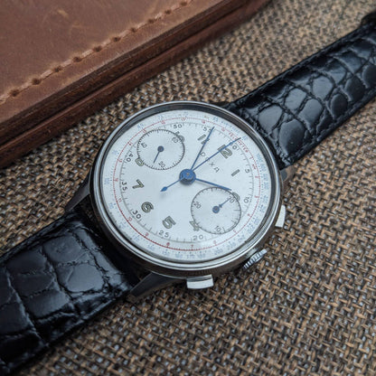 86 years old WWII DOXA Jumbo Chronograph 38mm - 1940s Vintage / cal. Valoux 22 / Serviced