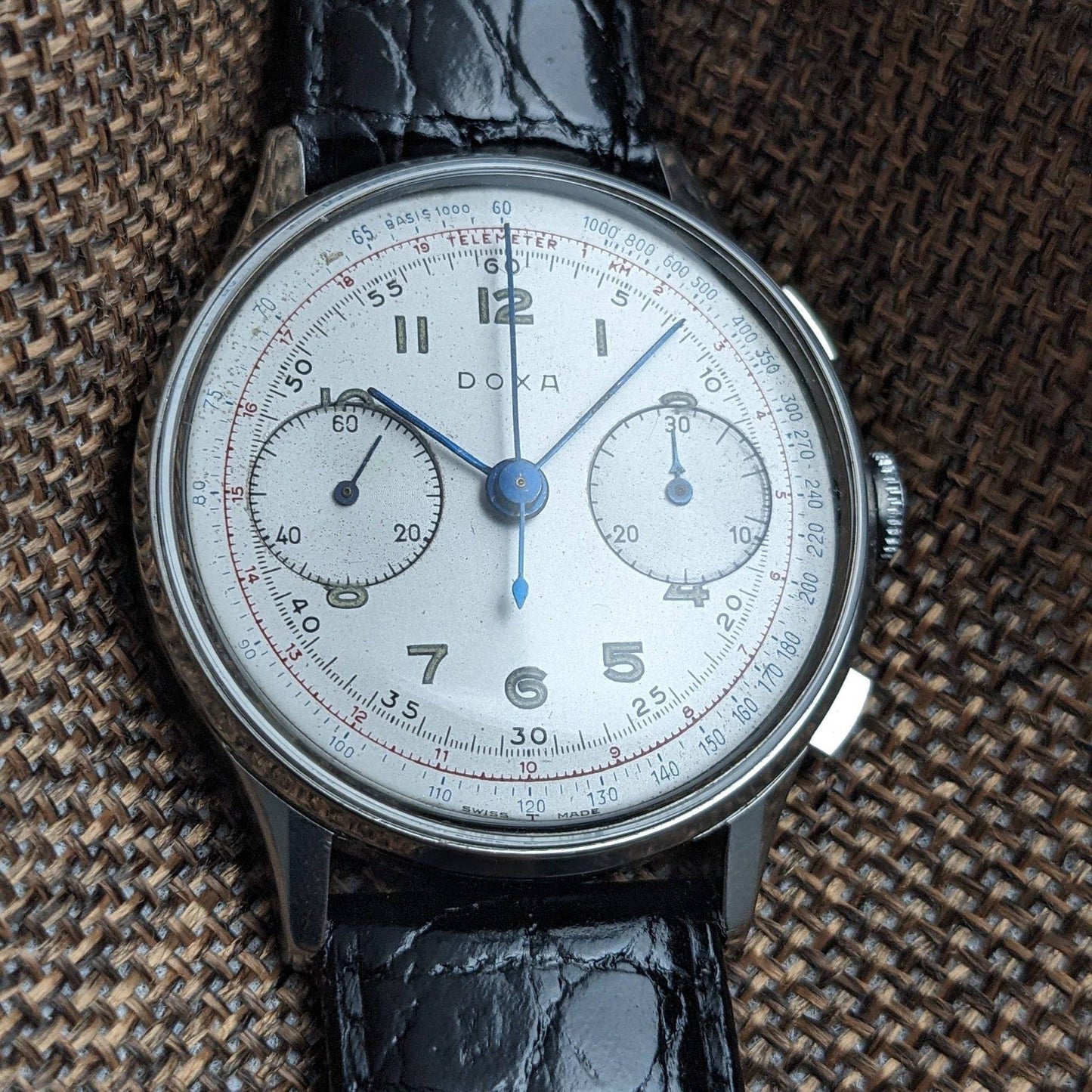 86 years old WWII DOXA Jumbo Chronograph 38mm - 1940s Vintage / cal. Valoux 22 / Serviced