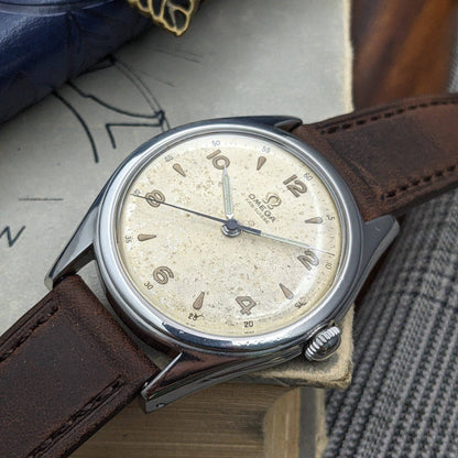 Montre vintage Omega Fab. Suisse, cadran 2537-3, 1948, 78 ans / Révisée