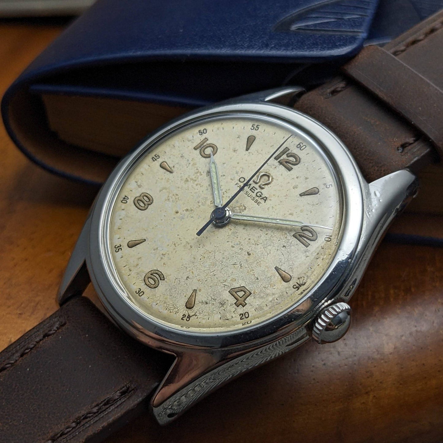 Montre vintage Omega Fab. Suisse, cadran 2537-3, 1948, 78 ans / Révisée