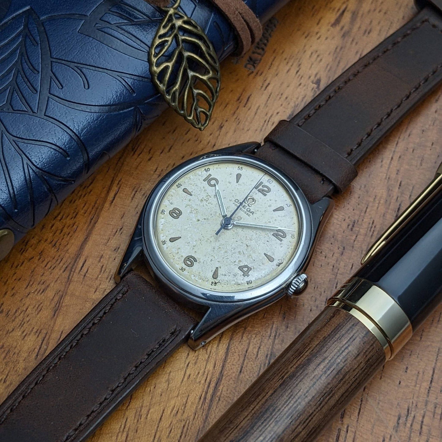 Montre vintage Omega Fab. Suisse, cadran 2537-3, 1948, 78 ans / Révisée