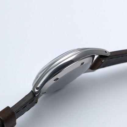 Montre vintage Omega Fab. Suisse, cadran 2537-3, 1948, 78 ans / Révisée