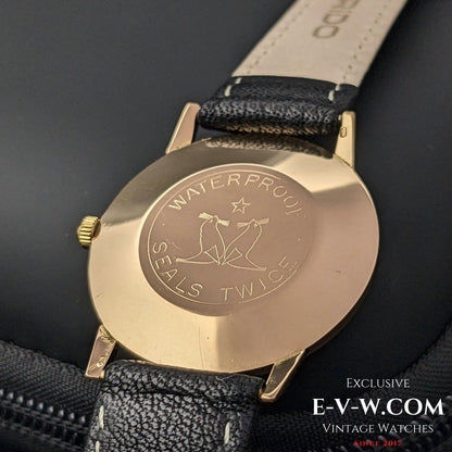 Zenith Or 18 carats / Cadran noir / Cal. 2532 SC / Vintage 1964