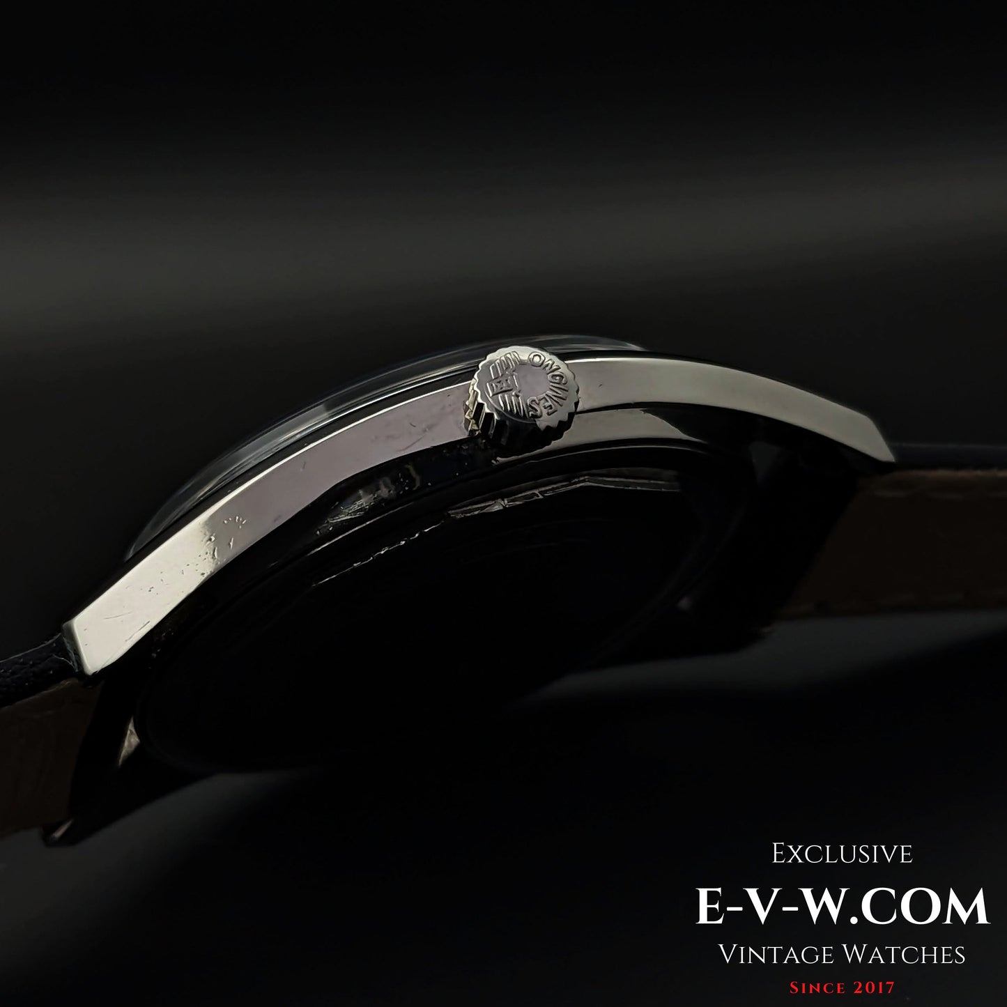 Longines Classic /Black dial / cal. 285 / Ref.8306 5 /  Vintage 1969