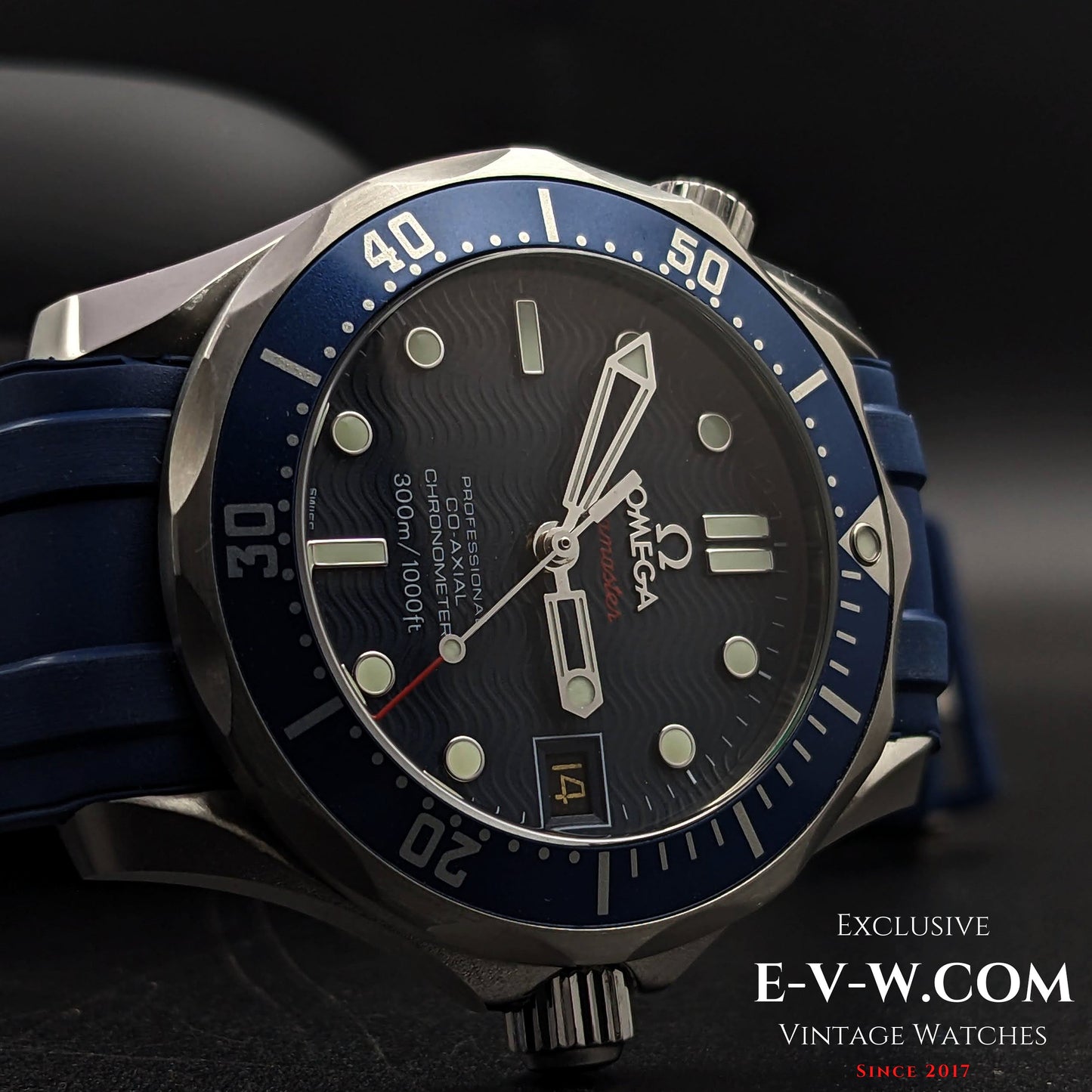 Omega Seamaster Diver 300 M PROFESSIONAL CO-AXIAL CHRONOMETER 300 M / Rare inscription sur le boîtier « NOT FOR SALE »