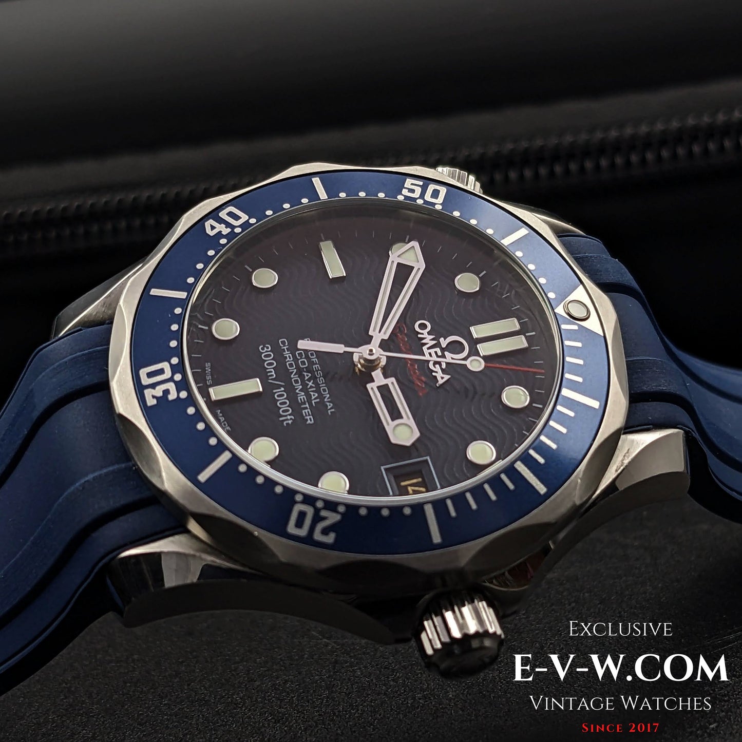 Omega Seamaster Diver 300 M PROFESSIONAL CO-AXIAL CHRONOMETER 300 M / Rare inscription sur le boîtier « NOT FOR SALE »