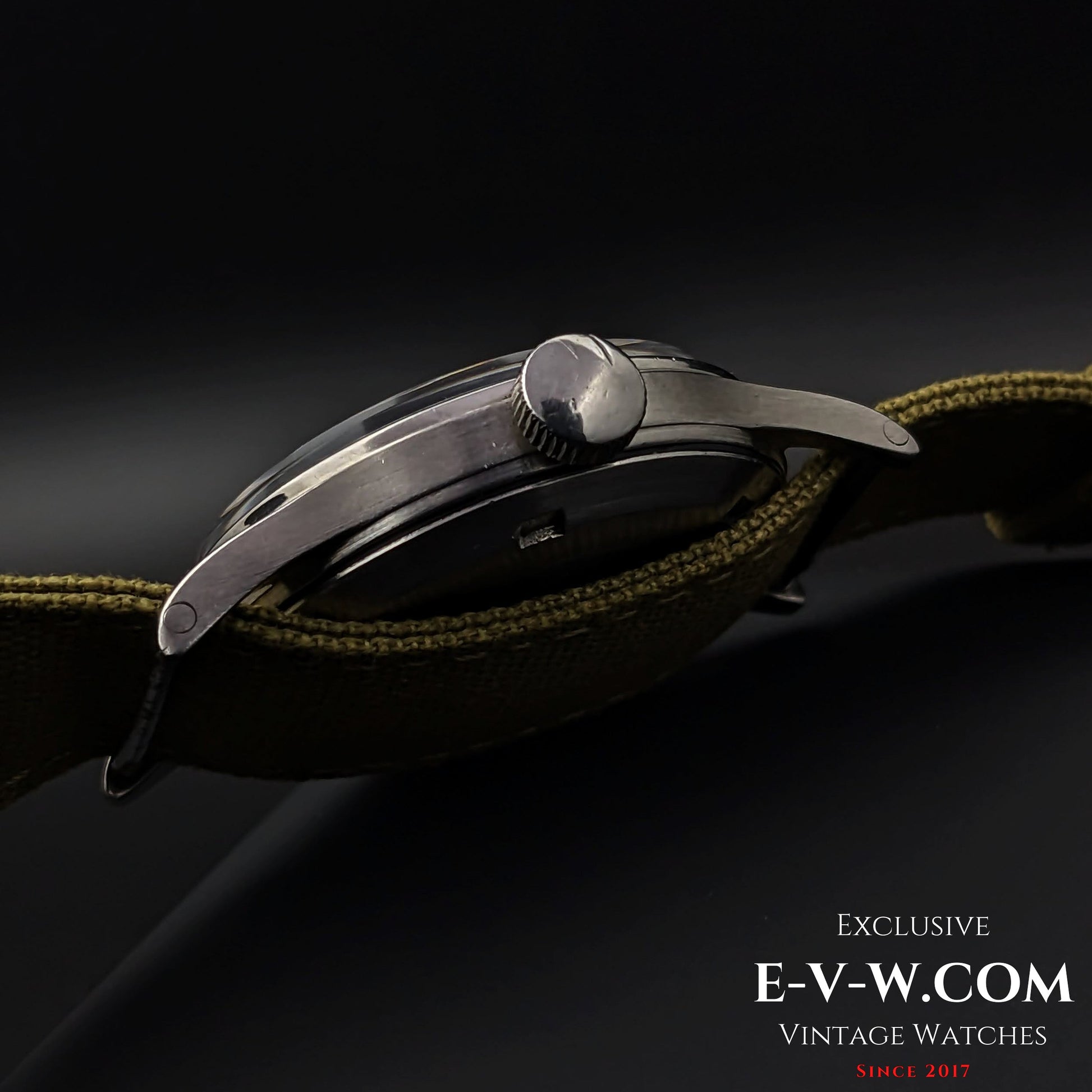 Military Omega British Army  Royal Air Force RAF WWII / Vintage 1943 / Cal.30T2