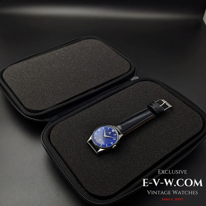 Omega 265 bleue vintage (famille 30T2) / Réf. 2540-7 / Cal. 265 / Année 1950