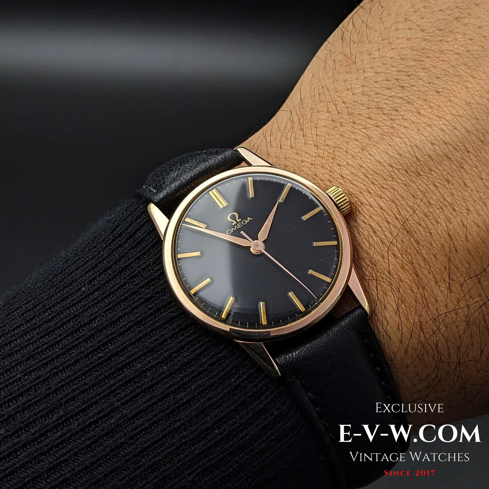 62 Years Old Vintage Omega Black dial Ref. 14714-61SC / Cal. 285 / Vintage 1961