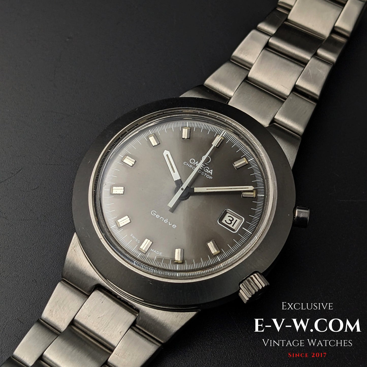 Omega Chronostop UFO vintage de 56 ans / Réf. 146012 / Cal. 920 / Année 1969 / Révisée 