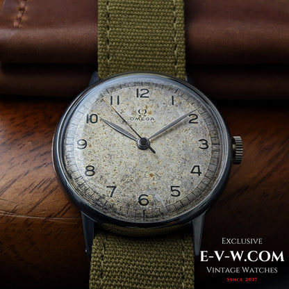 Environ 80 ans — Omega 30T2 Seconde Guerre mondiale « style Calatrava » | Réf. 2349/3 | Cal. 30T2 SC | Vers 1944 | Révisée 