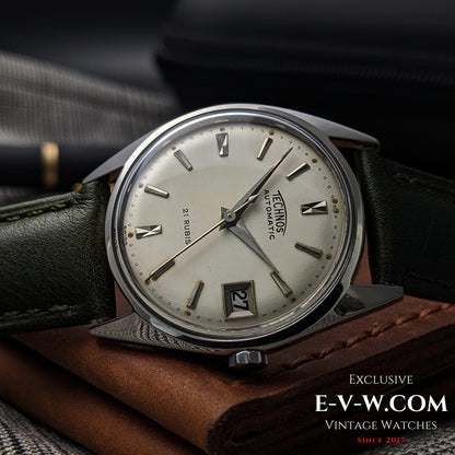 Années 1960 — Technos — Automatique — 2452 — ETA 2452 — Modèle des années 1960 — Révisée