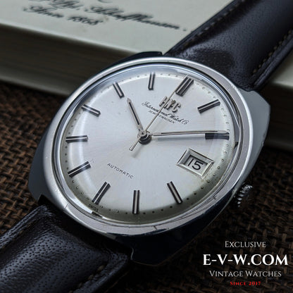 57 ans — IWC Schaffhausen — Réf. R814A — Cal. 8541 — Millésime 1968 — Révisée