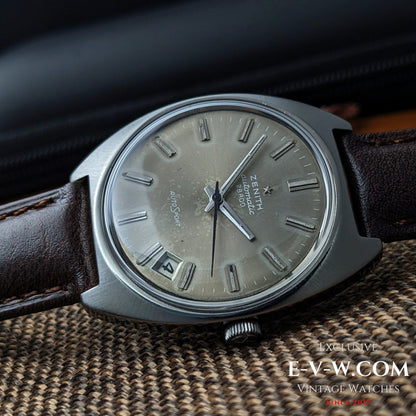 Début des années 1970 — Zenith — Automatique AutoSport — GR720001 — 2562PC — Années 1970 — Révisée