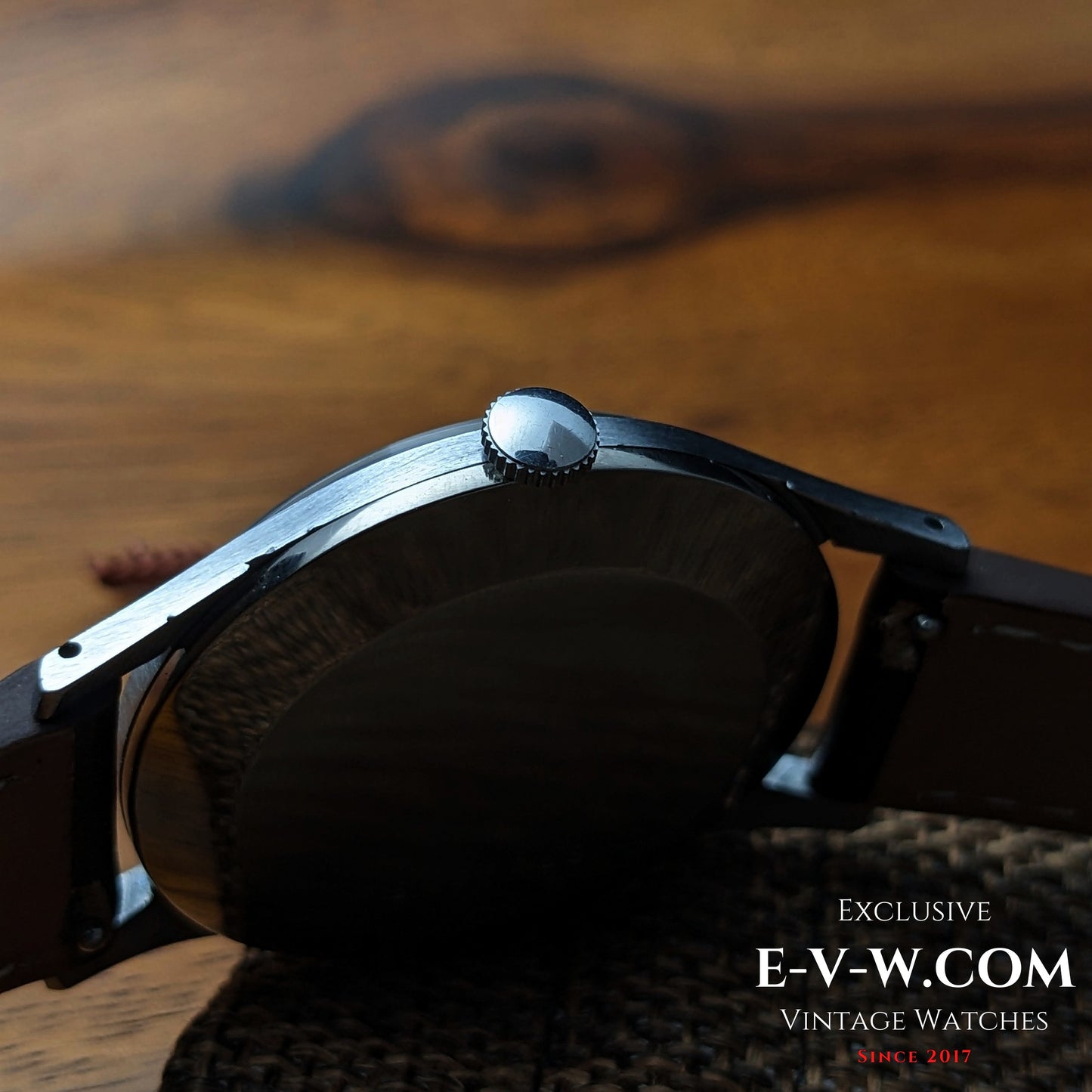 Années 1950 — DOXA — Antimagnétique — Cal. 380 FFR — Modèle des années 1950 — Révisé