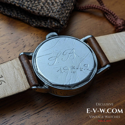 83 ans — Movado — Époque Seconde Guerre mondiale — Calibre 150MN — Année 1942 — Révisée