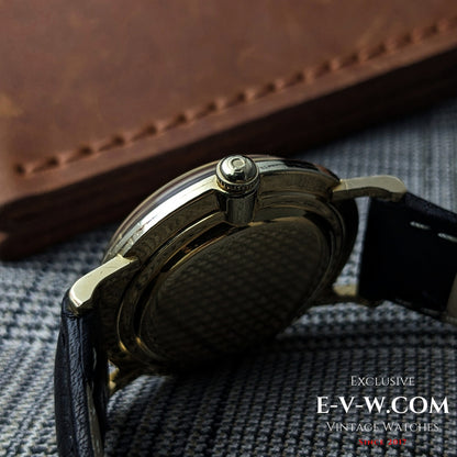 71 ans - Omega plaqué or 14 carats - Réf. N-6255 - Calibre 302 - Année 1954 - Révisée