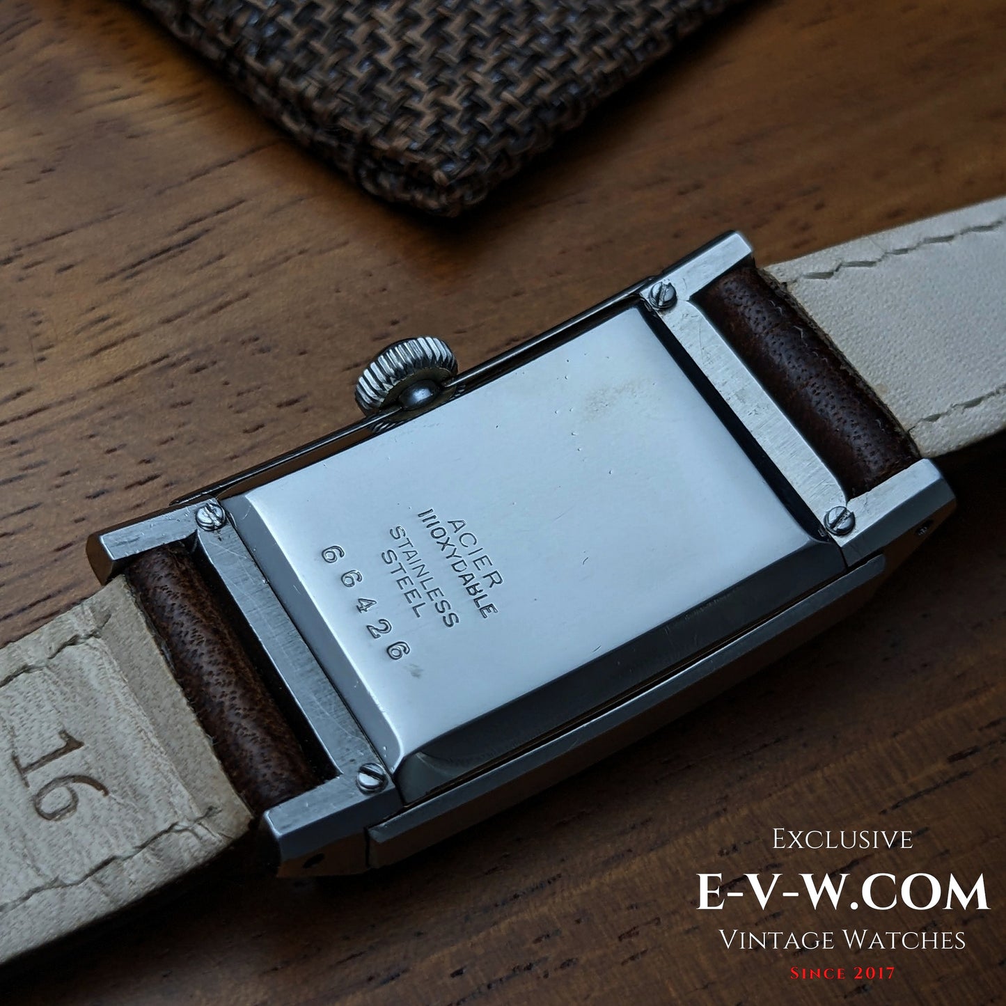 Wyler Tank Superior Antimagnétique Vintage 85 ans / Cal. Wyler Suisse / Vintage années 1940