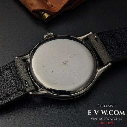 Omega de la Seconde Guerre mondiale (81 ans) | Réf. CK 2317 / 10 | Cal. 30T2PC | Année 1944 | Révisée