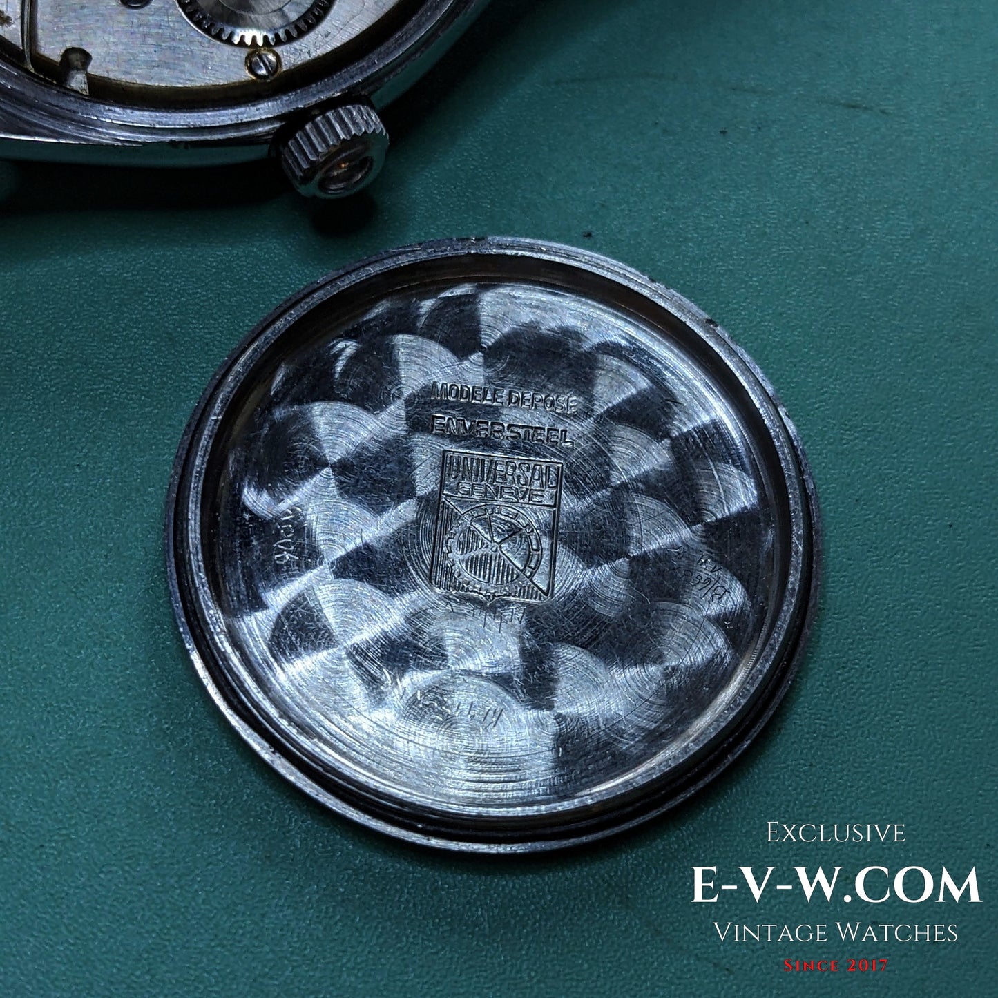 Universal Genève style guerre années 1940 | Réf. 20508 | Cal. 267 | Années 1940 | Révisée