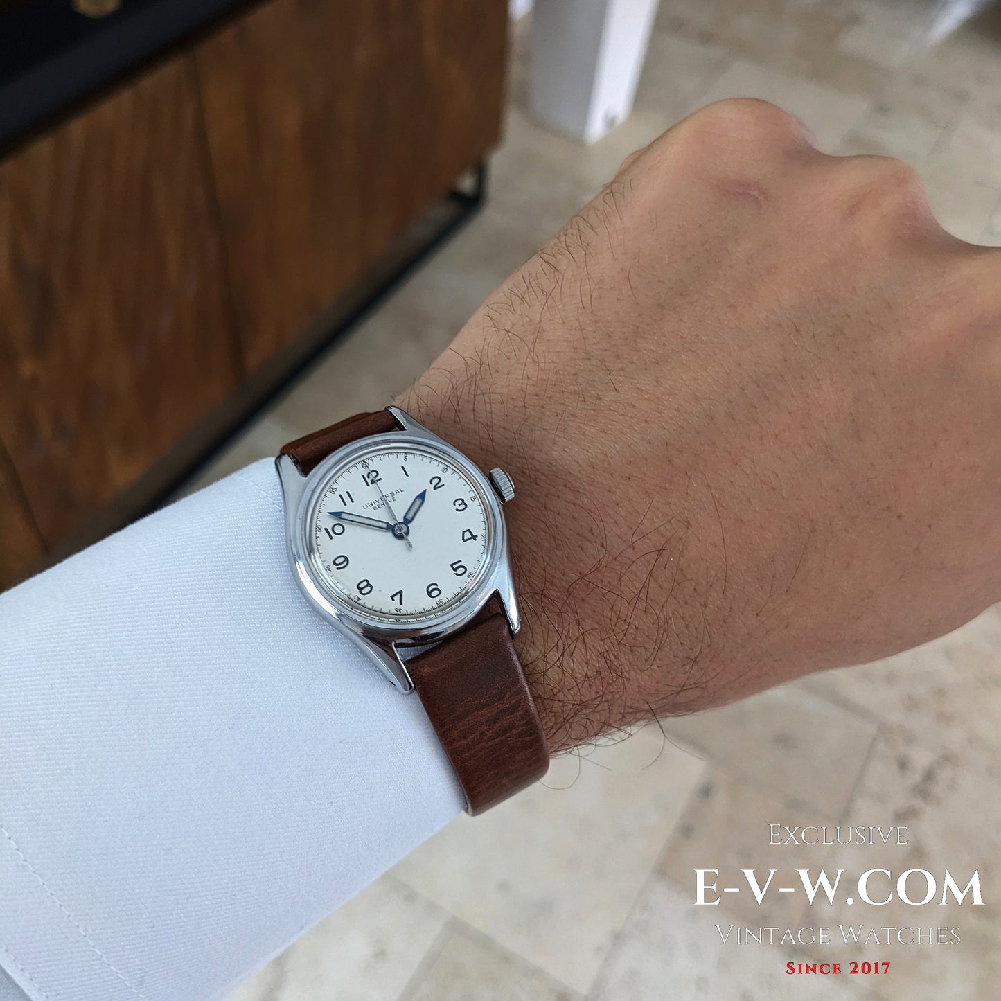 Universal Genève style guerre années 1940 | Réf. 20508 | Cal. 267 | Années 1940 | Révisée