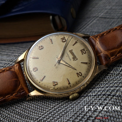 Montre automatique Eberhard &amp; Co en or 18 carats, années 1950 | Réf. 11601 | Cal. 11500 | Modèle vintage des années 1950 | Révisée