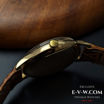 Montre automatique Eberhard &amp; Co en or 18 carats, années 1950 | Réf. 11601 | Cal. 11500 | Modèle vintage des années 1950 | Révisée