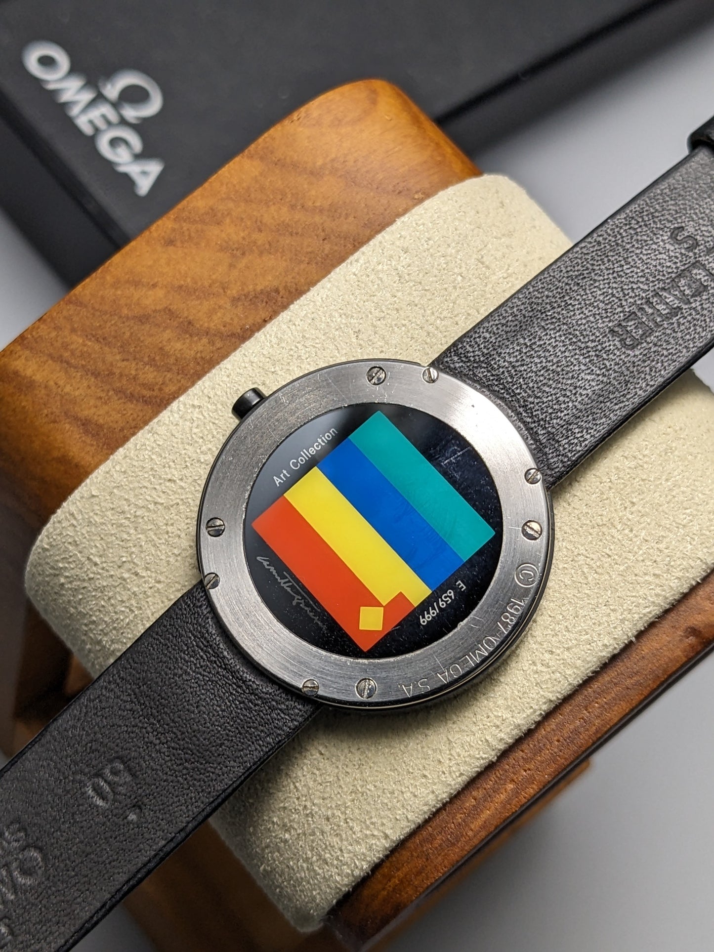 Omega « ART COLLECTION 1987 » très rare / Design : Camille Graeser / Céramique / Pièce unique 