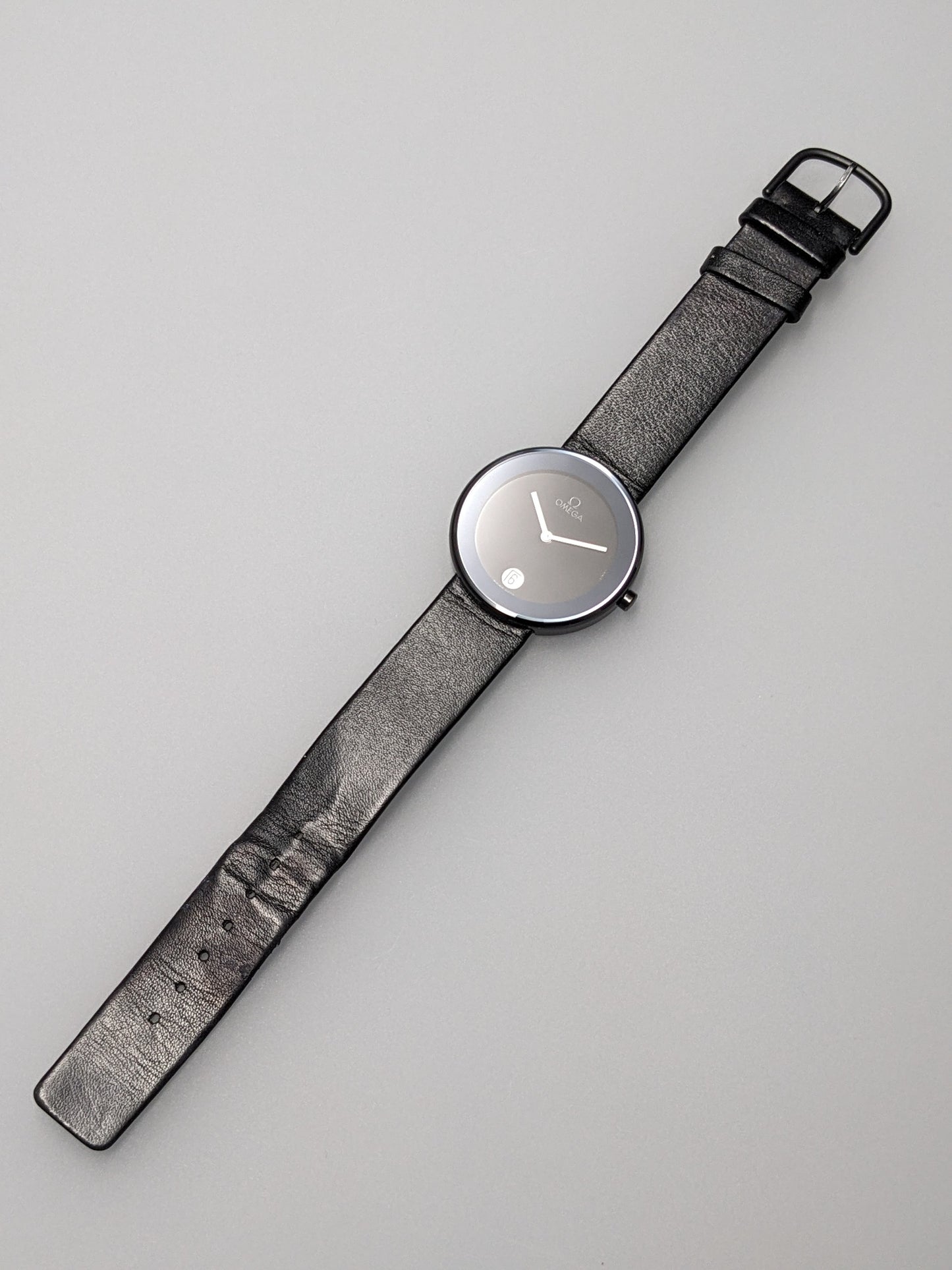 Omega « ART COLLECTION 1987 » très rare / Design : Camille Graeser / Céramique / Pièce unique 