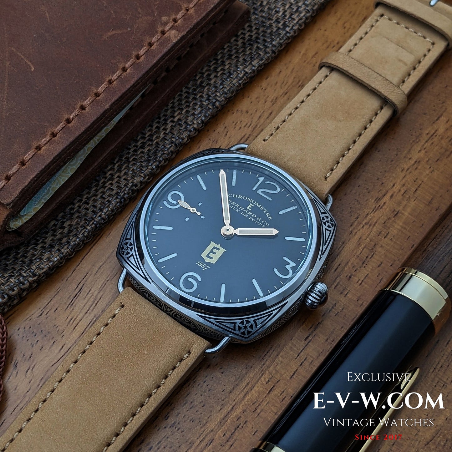 Transformation ancienne Eberhard &amp; Co des années 1920, avec mouvement de montre de poche à 18 rubis et fond transparent.