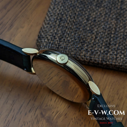 Omega en or 14 carats, 81 ans | Calibre 30T2 PC | Année 1944 | Révisée