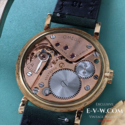 Omega en or 14 carats, 81 ans | Calibre 30T2 PC | Année 1944 | Révisée