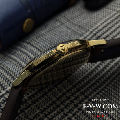 Montre habillée Eberhard &amp; Co en or 18 carats des années 1960 | Rare indicateur de date à roulette | Cal. 236-129 |