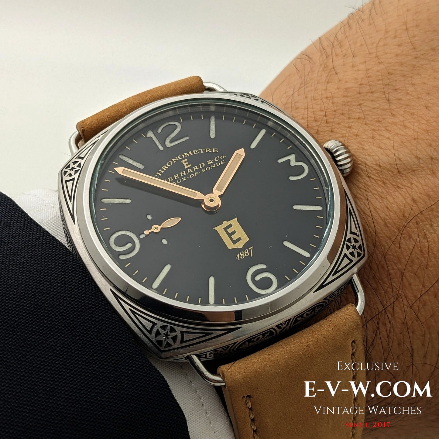 Transformation ancienne Eberhard &amp; Co des années 1920, avec mouvement de montre de poche à 18 rubis et fond transparent.