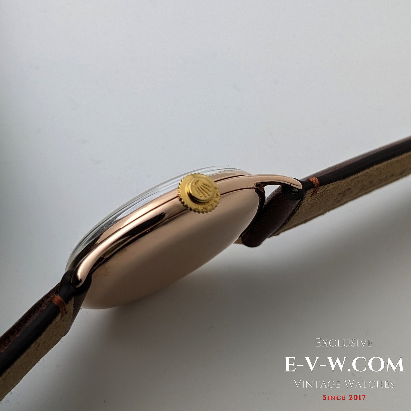 Un chronomètre Rolex ancien exceptionnellement rare, datant d'avant l'ère Oyster / Cal. 530 / Réf. 4139 – Or 14 carats (vers 1943-1946) 